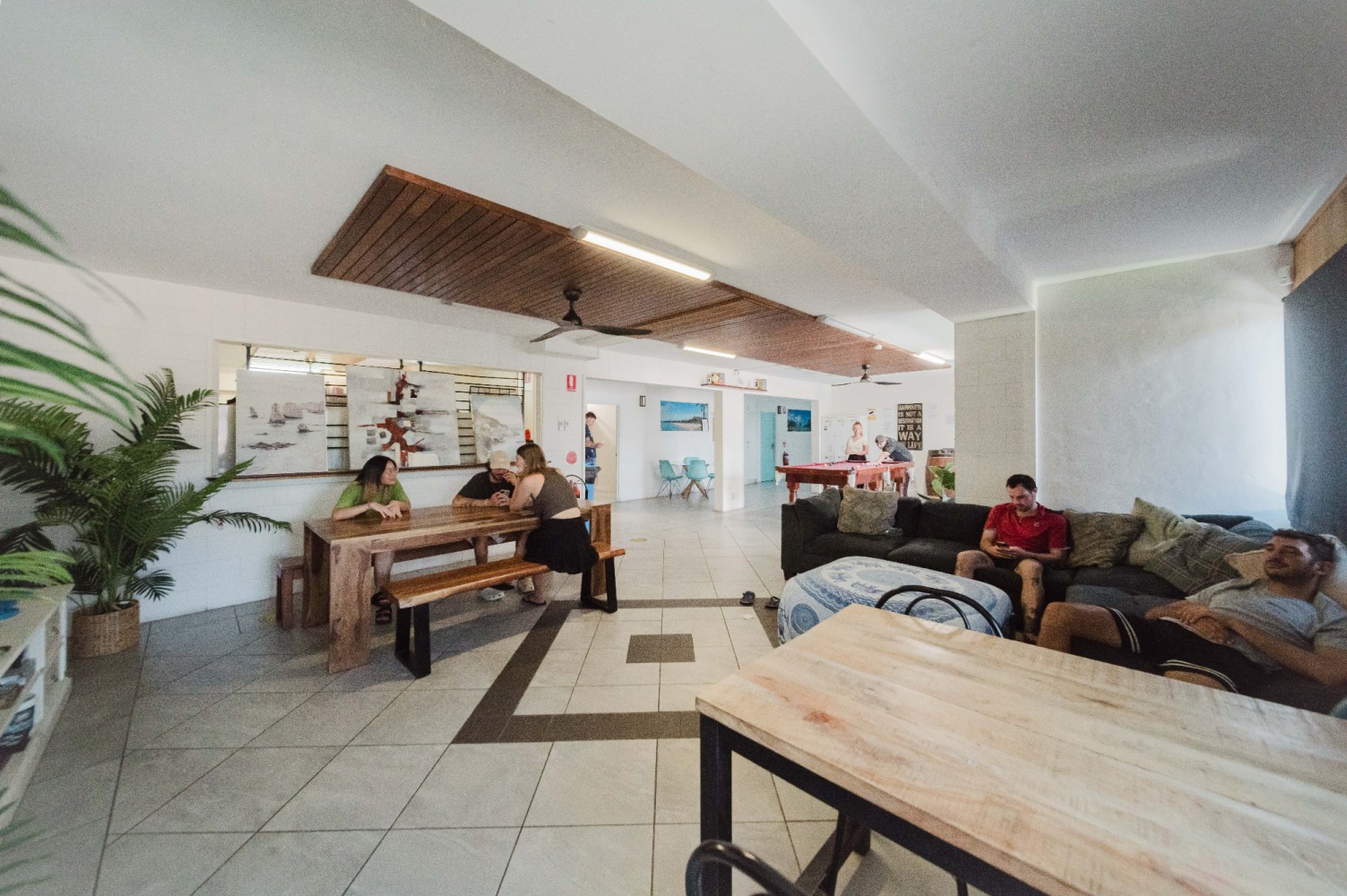 Seaside Lodge room
