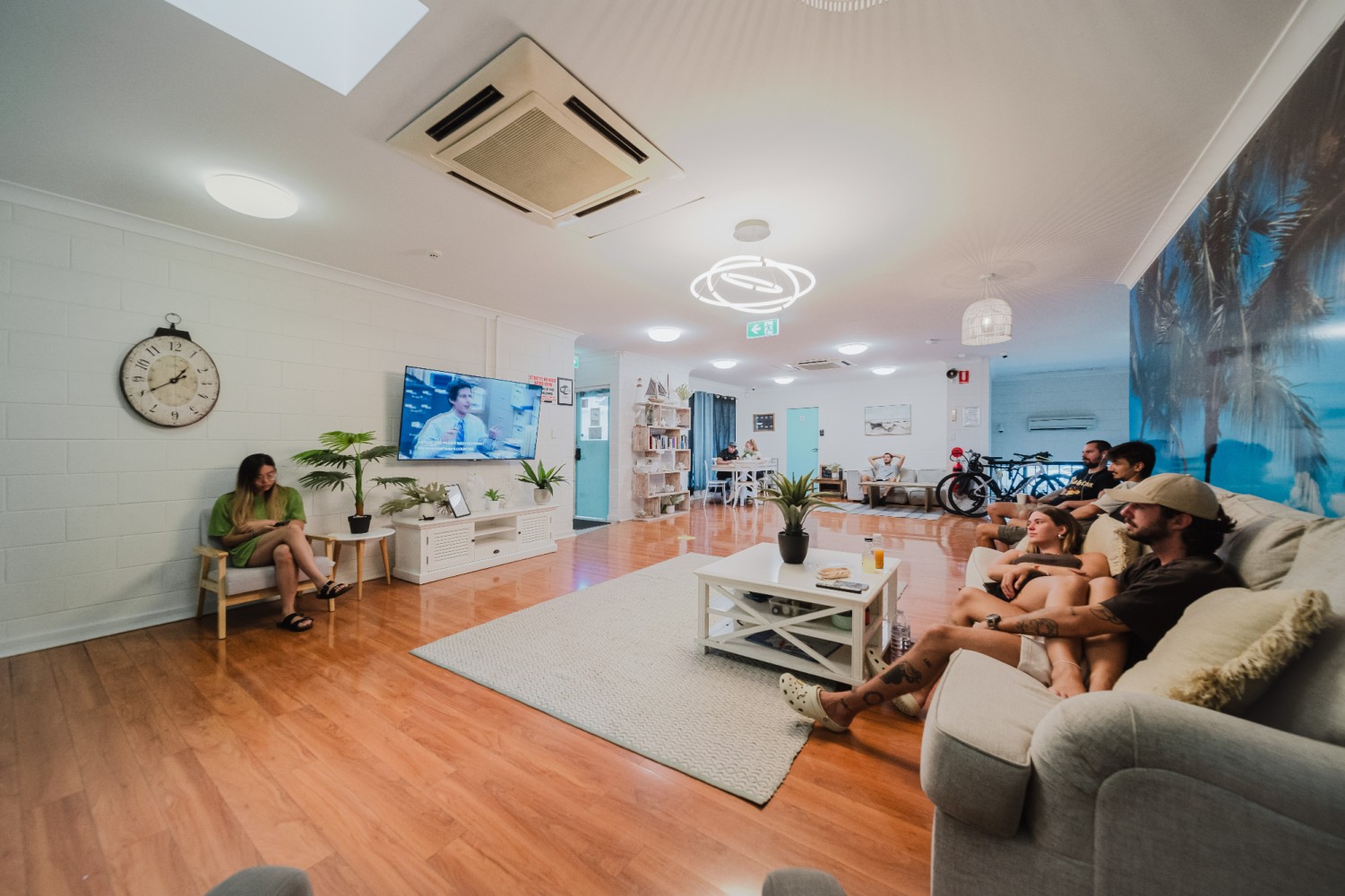 Seaside Lodge room